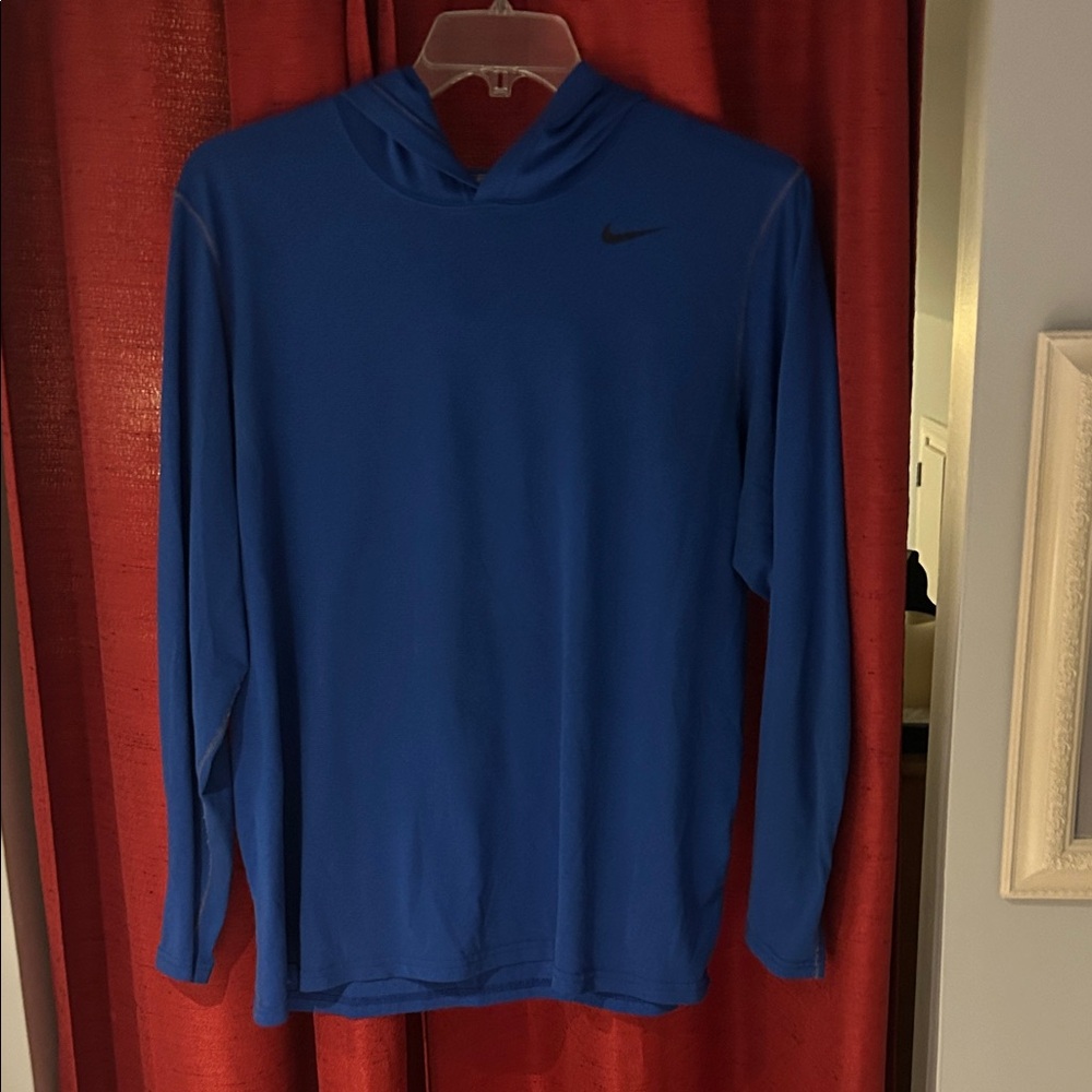 Nike Men’s Royal Blue Long-Sleeve Hooded Pullover